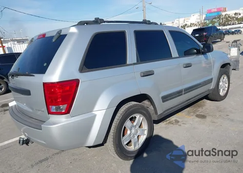 2005 Jeep Grand Cherokee Laredo z USA, uszkodzony, nr VIN 1J4GS48K55C681536